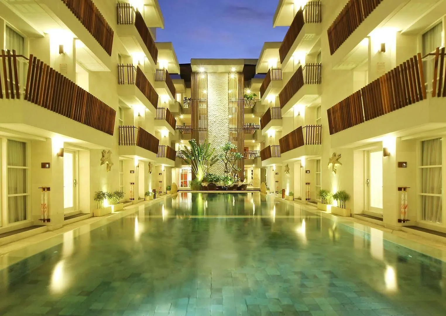 Hotel Holiday Inn Express Bali Sunset Road By Ihg Kuta